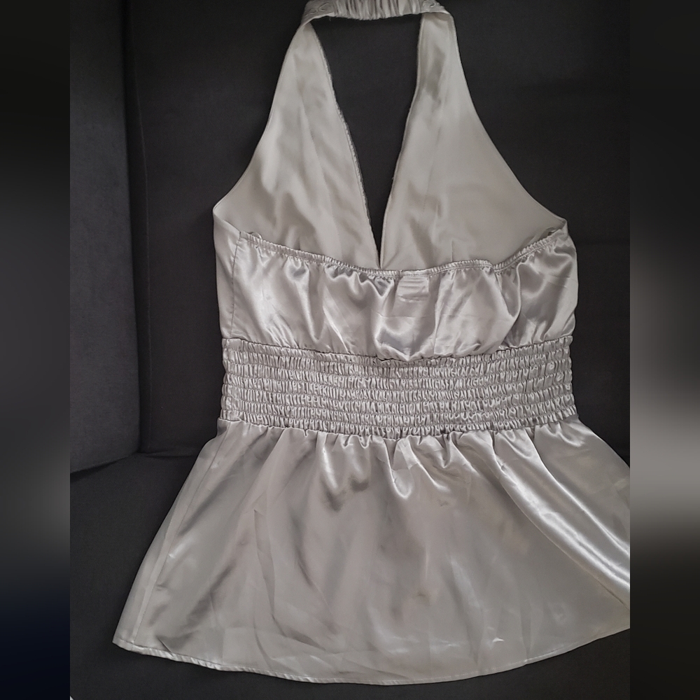 Formal backless top - Picture 2 of 3